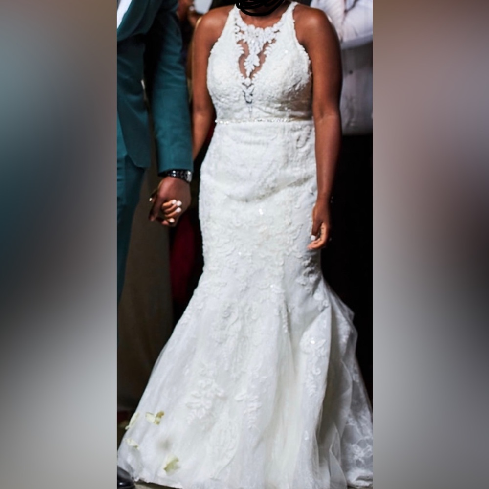 WEDDING GOWN